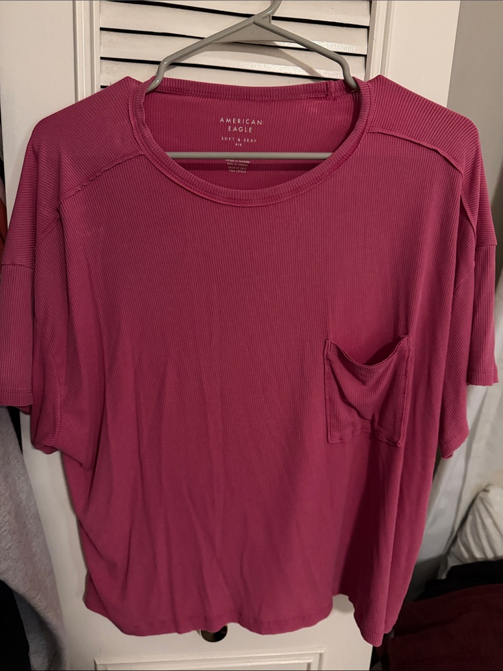 American Eagle Outfitters Men's Short-Sleeve Pocket Tee - Rose